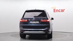 2022 BMW X7 xDrive 40d Design Pure Excellence 7-Seater, серый — фото 4