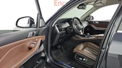 2022 BMW X7 xDrive 40d Design Pure Excellence 7-Seater, серый — фото 10