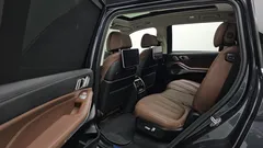 2022 BMW X7 xDrive 40d Design Pure Excellence 7-Seater, серый — фото 11