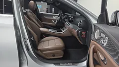 2022 Mercedes-Benz E-Class E350 4MATIC Avantgarde — фото 11
