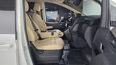 2022 Hyundai Staria 4WD Tourer 9-Seater — фото 11
