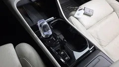 2023 Volvo XC40 B4 Ultimate Bright, белый — фото 9