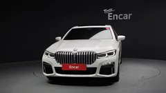 2022 BMW 7-Series 740i M Sport, белый — фото 3