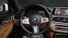 2022 BMW 7-Series 740i M Sport, белый — фото 17