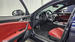 2021 Kia Stinger 3.3 GT Masters Turbo Package, фиолетовый — фото 10