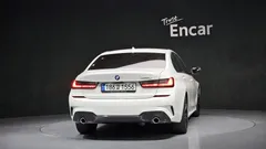 2022 BMW 3-Series 320d M Sport — фото 4