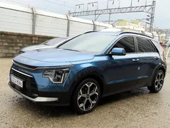 2022 Kia Niro Signature — фото 2
