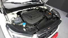 2024 Volvo XC40 B4 Ultimate Bright, белый — фото 6
