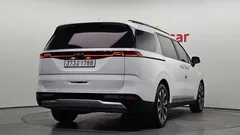 2022 Kia Carnival Diesel 9-Seater Prestige — фото 2