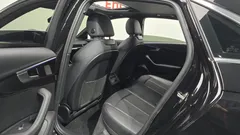 2021 Audi A4 45 TFSI Quattro Premium — фото 11