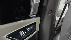 2023 Kia Carnival Diesel 9-Seater Signature — фото 17