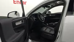 2023 Volvo XC40 B4 Ultimate Bright, белый — фото 10