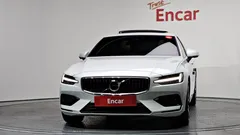 2024 Volvo S60 B5 Ultimate Bright, белый — фото 3