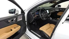 2024 Volvo S60 B5 Ultimate Bright, белый — фото 10
