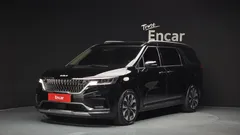 2023 Kia Carnival Diesel 9-Seater Noblesse — фото 1