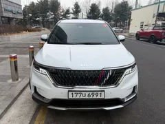 2023 Kia Carnival Diesel 9-Seater Signature — фото 2