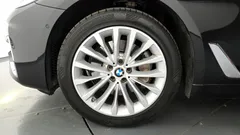 2022 BMW 5-Series 530i xDrive Luxury — фото 5