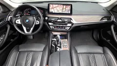 2022 BMW 5-Series 530i xDrive Luxury — фото 7