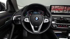 2022 BMW 5-Series 530i xDrive Luxury — фото 13