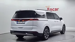 2023 Kia Carnival Diesel 7-Seater Signature — фото 2