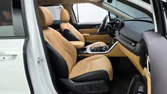 2023 Kia Carnival Diesel 7-Seater Signature — фото 11