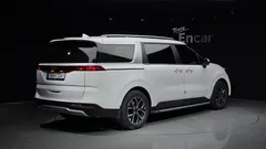 2022 Kia Carnival Diesel 9-Seater Prestige — фото 2