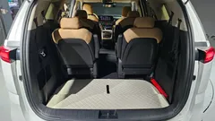 2022 Kia Carnival Diesel 9-Seater Prestige — фото 18
