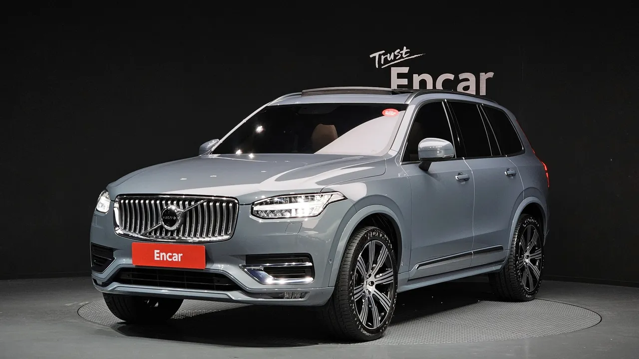 2021 Volvo XC90 B6 Inscription