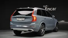 2021 Volvo XC90 B6 Inscription, светло-серебристый — фото 2