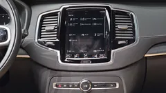2021 Volvo XC90 B6 Inscription, светло-серебристый — фото 18