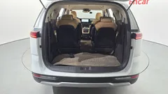 2023 Kia Carnival Diesel 9-Seater Prestige — фото 20