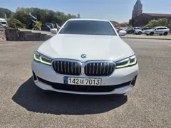 2022 BMW 5-Series 520i Luxury — фото 11
