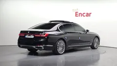 2022 BMW 7-Series 740Li xDrive Design Pure Excellence — фото 2