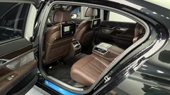 2022 BMW 7-Series 740Li xDrive Design Pure Excellence — фото 11