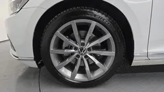 2022 Volkswagen Passat 2.0 TDI Prestige — фото 5