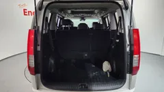 2024 Hyundai Staria 4WD Tourer 9-Seater — фото 20