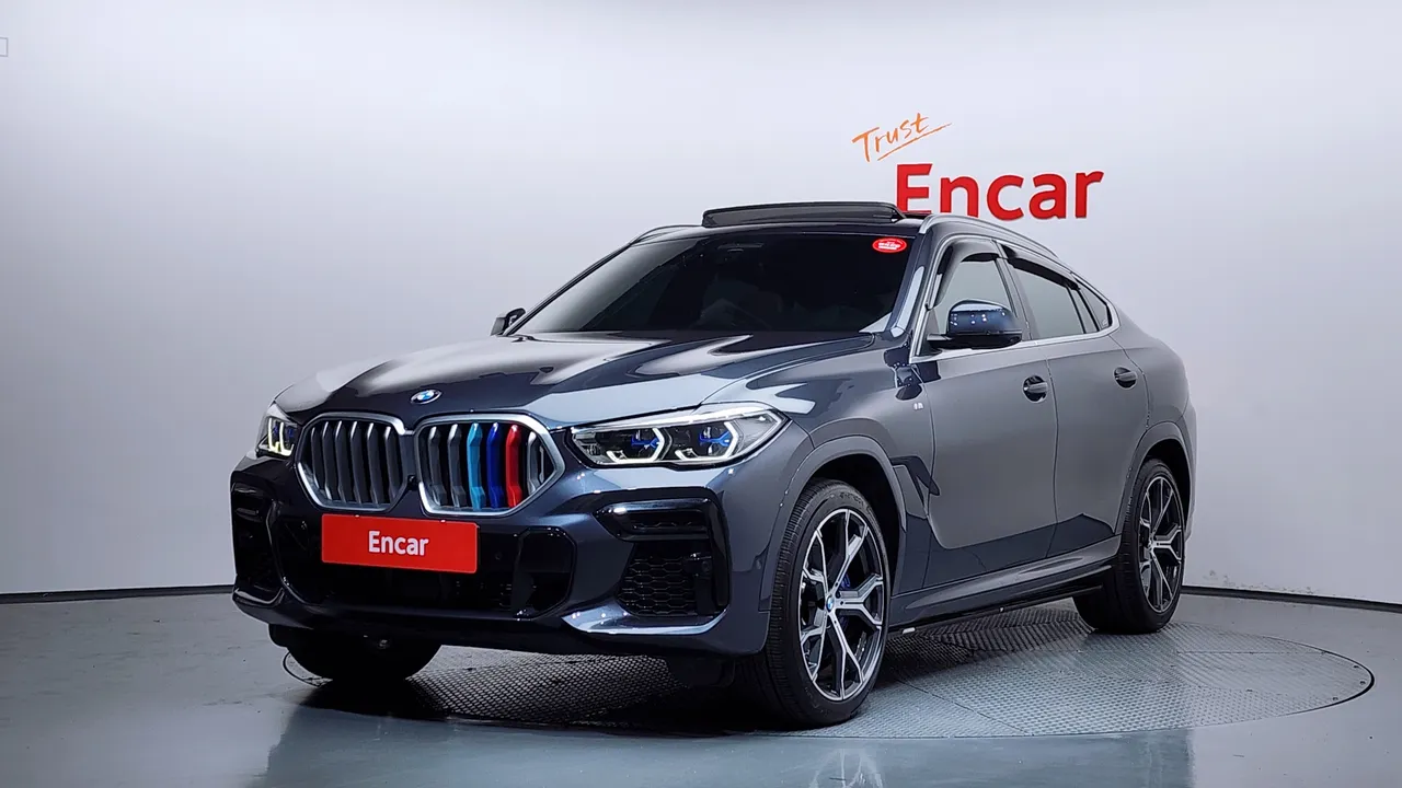 2022 BMW X6 xDrive40i M Sport