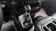 2022 Hyundai Staria 4WD Tourer 9-Seater — фото 9