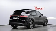 2022 Porsche Cayenne 3.0 PLATINUM EDITION — фото 2