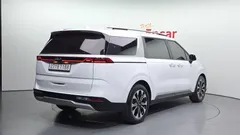 2022 Kia Carnival Diesel 9-Seater Prestige — фото 2