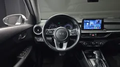 2021 Kia K3 Standard, белый — фото 13
