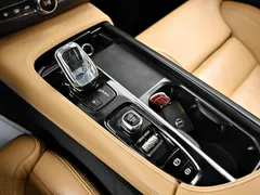 2021 Volvo S90 B6 AWD Inscription, белый — фото 9