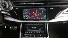 2022 Audi Q8 55 TFSI Quattro Premium, белый — фото 14