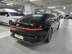 2023 Hyundai Grandeur Calligraphy, чёрный — фото 2