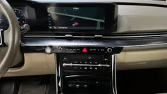 2022 Kia Carnival Gasoline 9-Seater Hi-Limousine — фото 18