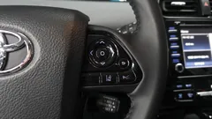 2021 Toyota Prius 1.8, белый — фото 17