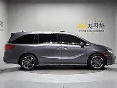 2022 Honda Odyssey 3.5, серый — фото 7