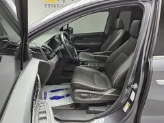 2022 Honda Odyssey 3.5, серый — фото 16