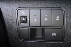 2023 Hyundai Staria Cargo 3-Seater — фото 17