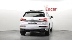 2022 Audi Q5 45 TFSI Quattro Premium — фото 4